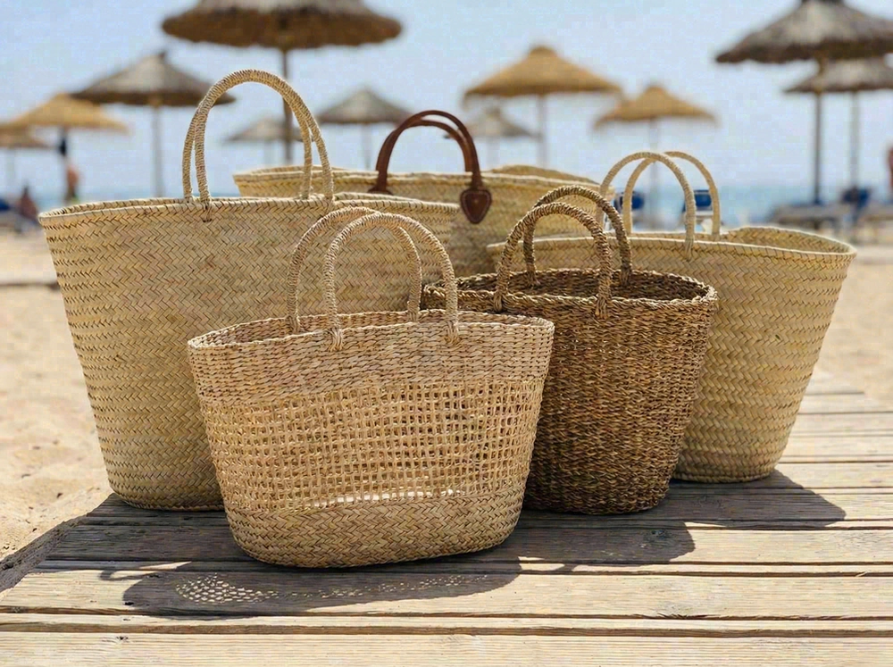 straw beach bag category thumbnail