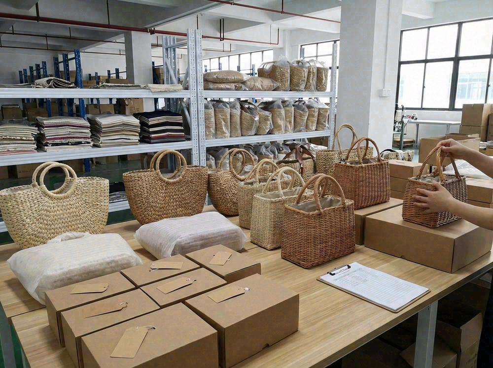 Wholesale sample and packaging presentation