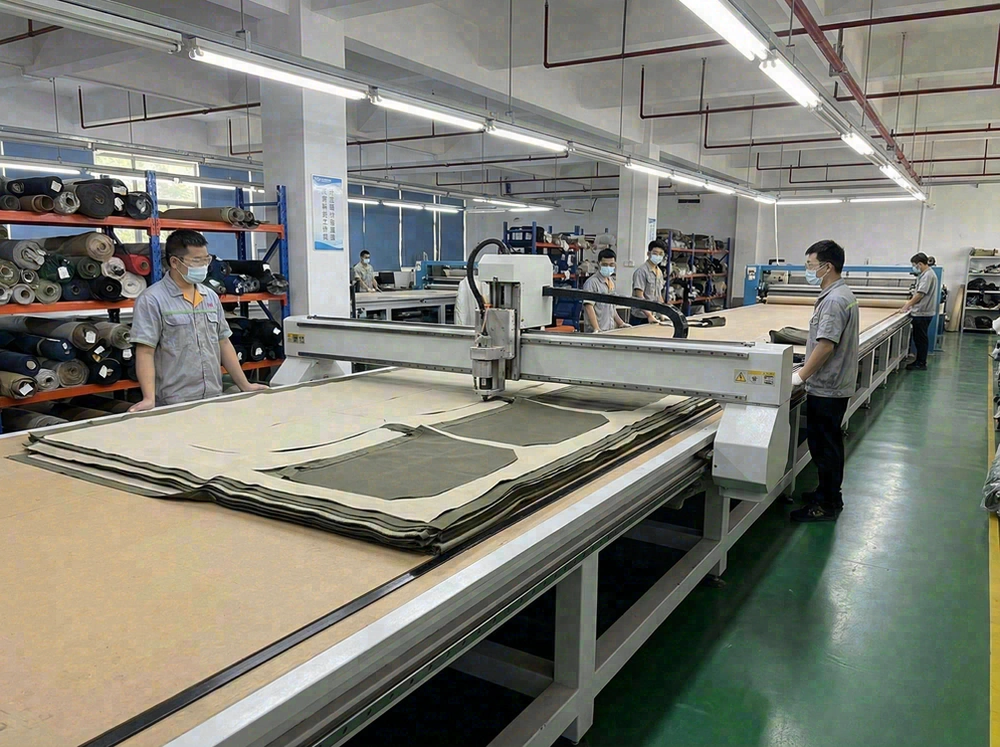 Cutting equipment for bag panels